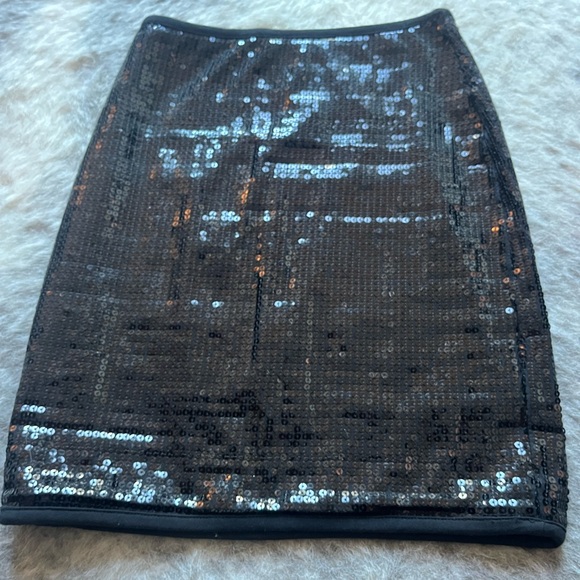 Talula Aritzia Sequin Pencil Skirt XS - Picture 5 of 9